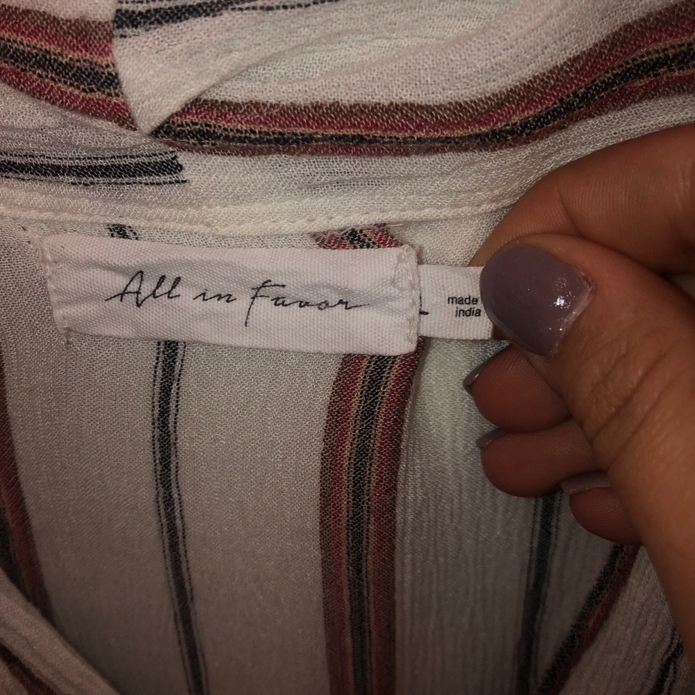 Front Knot Top - Picture 2 of 3